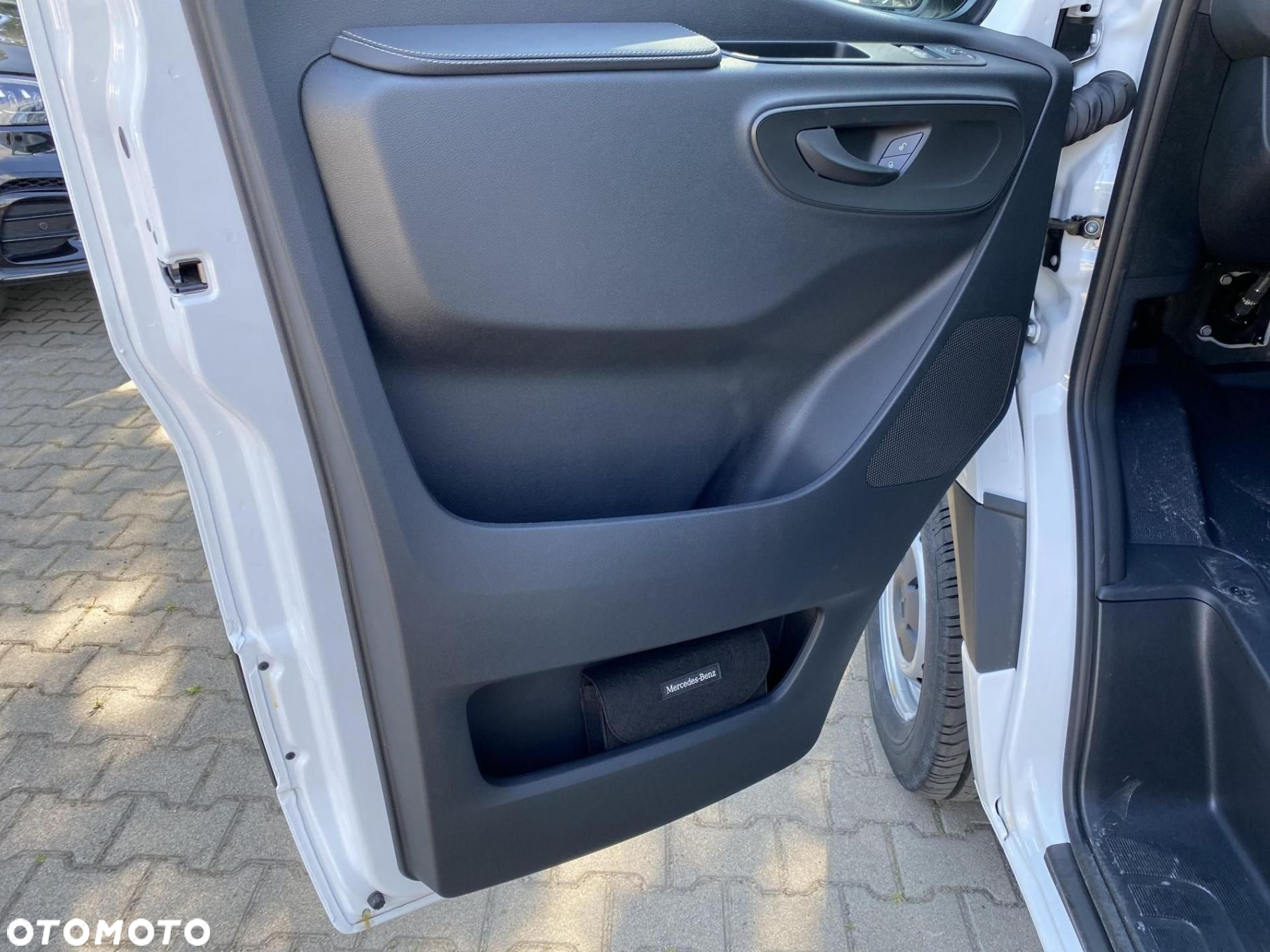 Mercedes-Benz Sprinter - 10