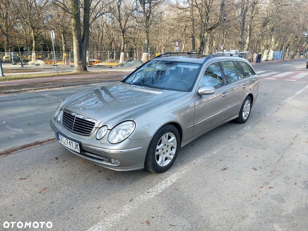 Mercedes-Benz Klasa E 320 CDI T Avantgarde - 19