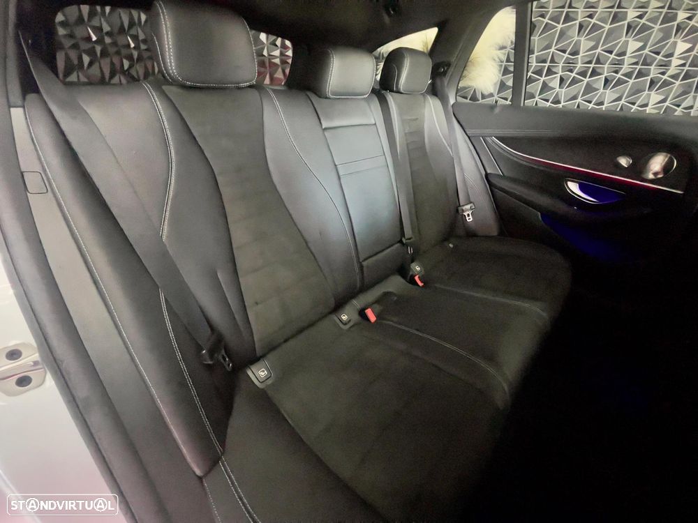 Mercedes-Benz E 300 de AMG Line - 29