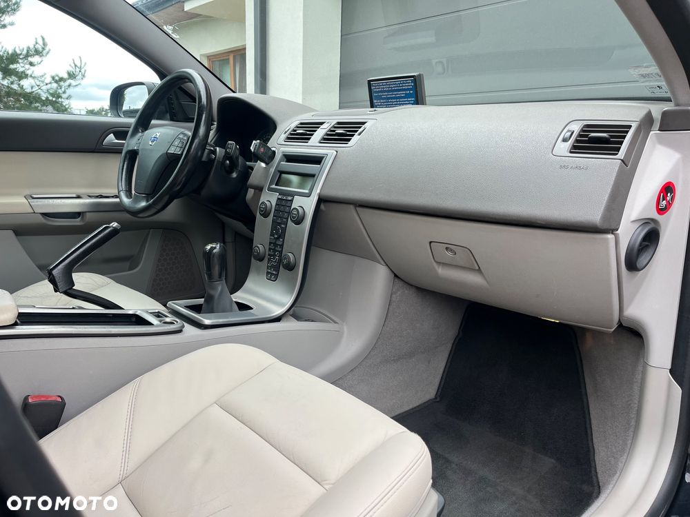 Volvo V50 DPF DRIVe - 17