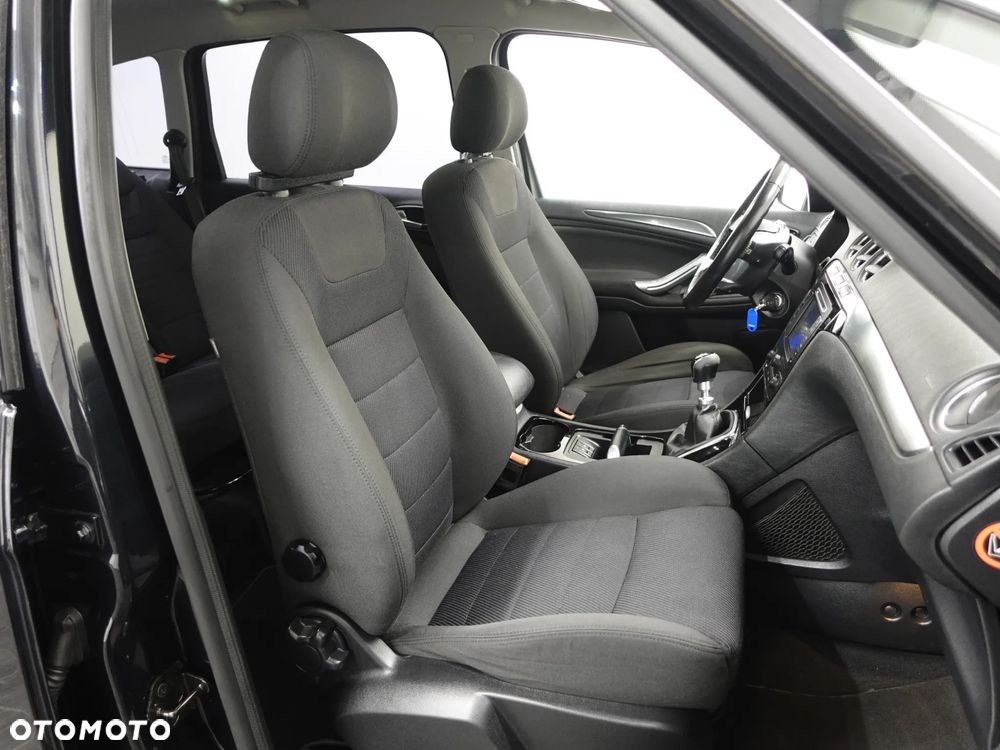 Ford S-Max - 26