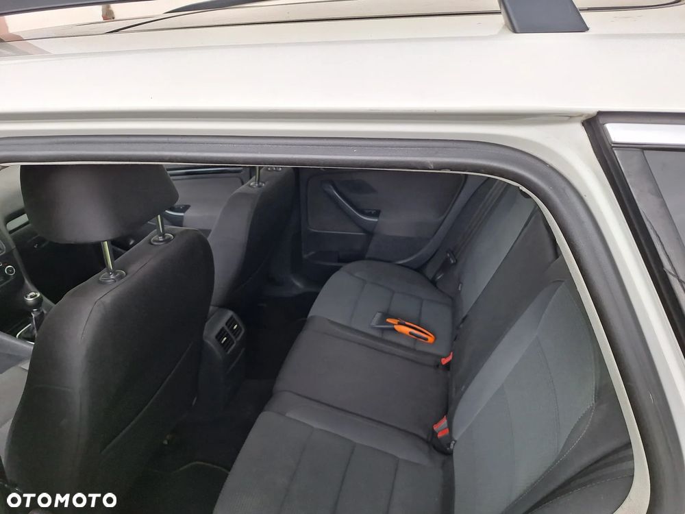 Volkswagen Golf 1.6 TDI BlueMot Comfortline - 17