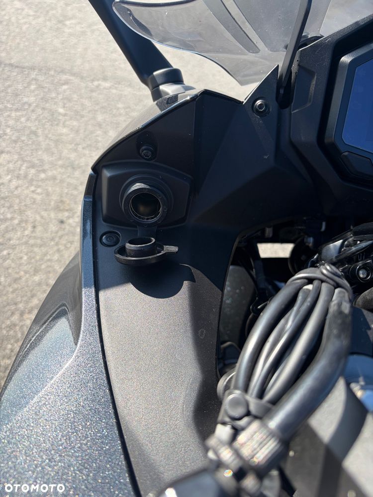 Kawasaki Ninja 1000 SX - 3