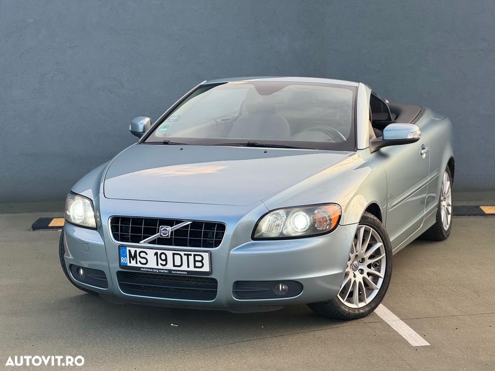 Volvo C70 2.0D Kinetic - 1