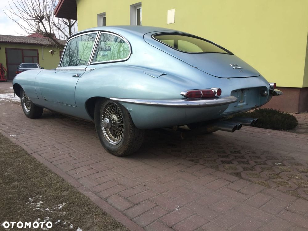 Jaguar E-Type - 5