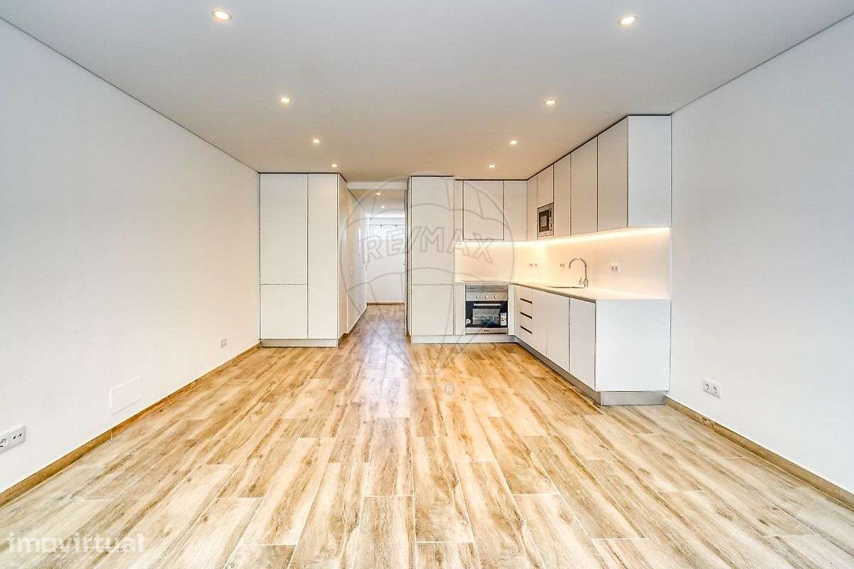 Apartamento T0 para arrendamento - Grande imagem: 2/15