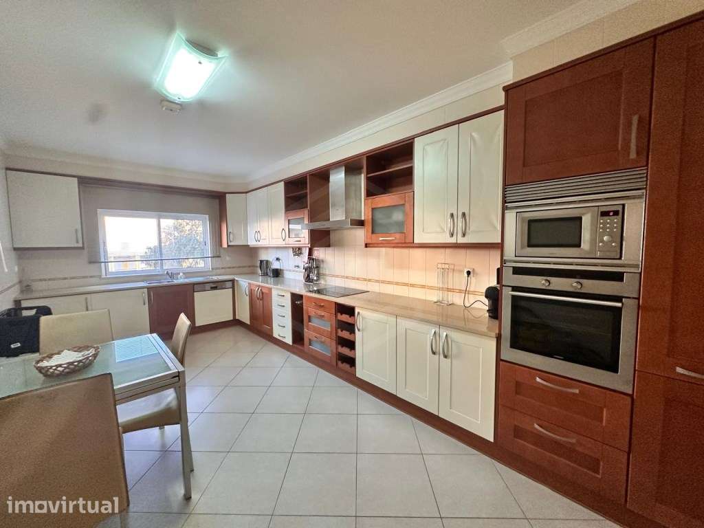 Apartamento T3, situado num dos melhores condomínios de Vilamoura, ... - Grande imagem: 3/16