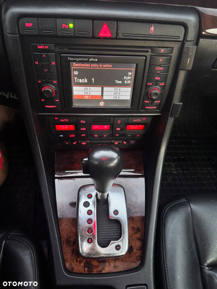 Audi A4 Avant - 13