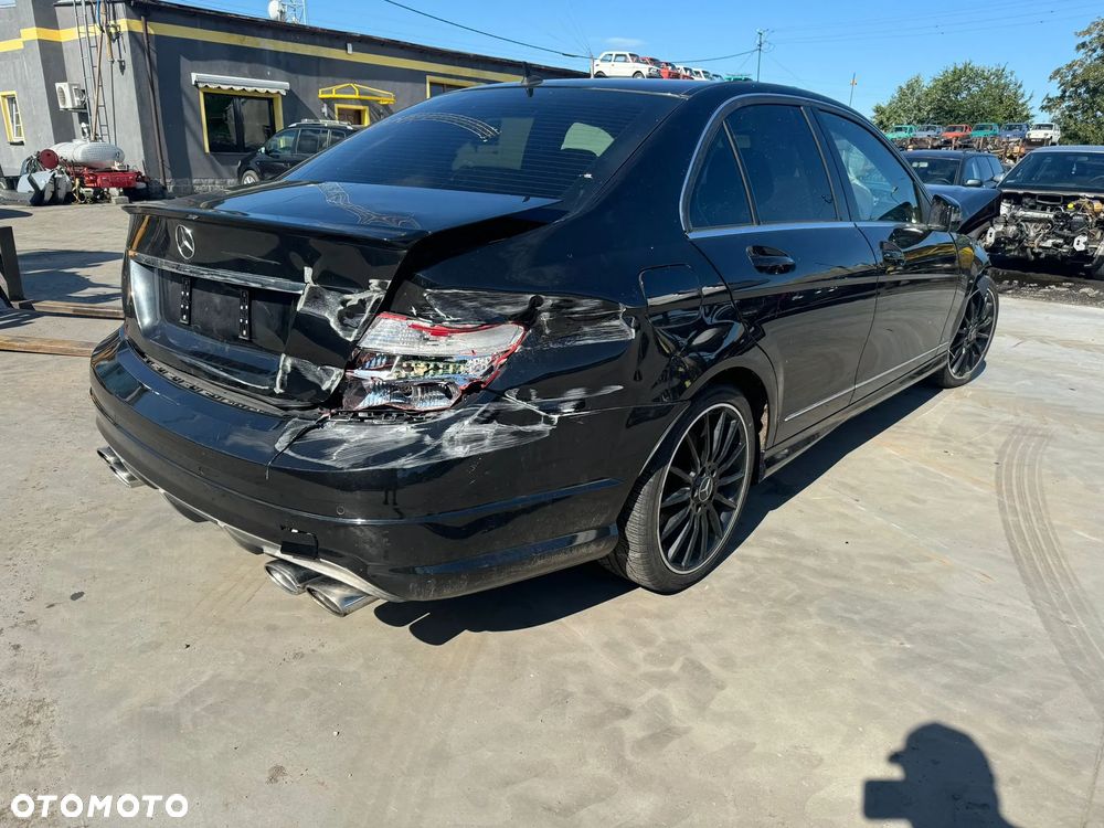 Mercedes W204 C 280 C 300 231KM Silnik 272947 272.94 - 4