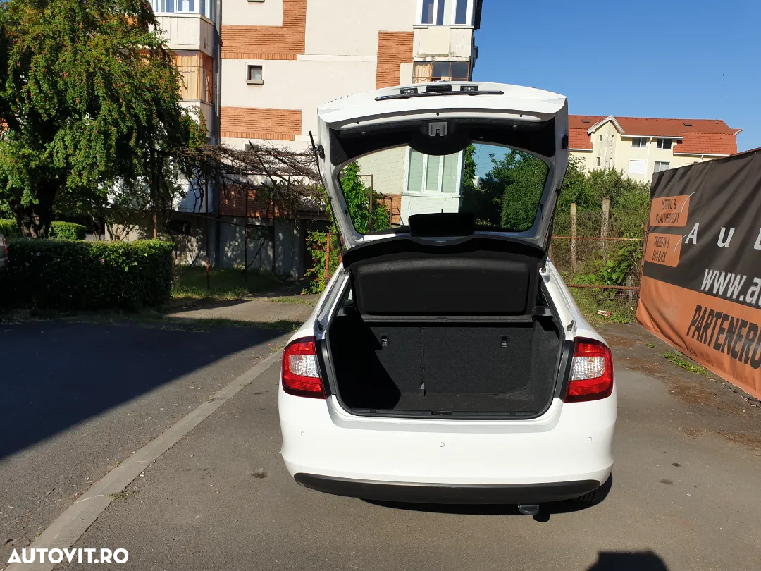 Skoda RAPID 1.4 TDI Ambition DSG - 9