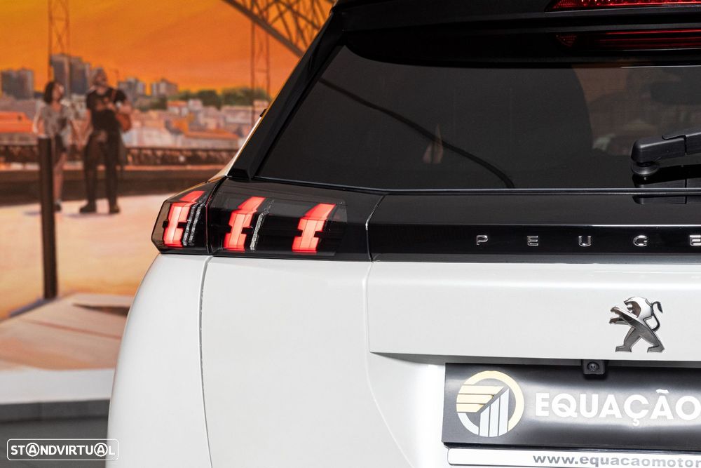 Peugeot 2008 1.2 PureTech GT EAT8 - 10