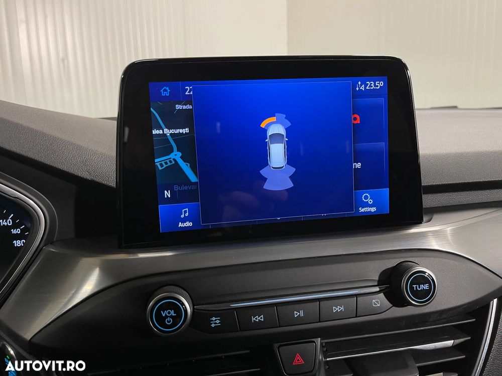 Ford Focus 1.0 EcoBoost Titanium - 14