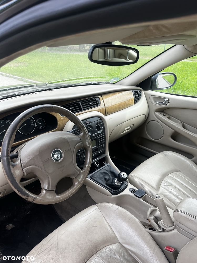 Jaguar X-Type - 8