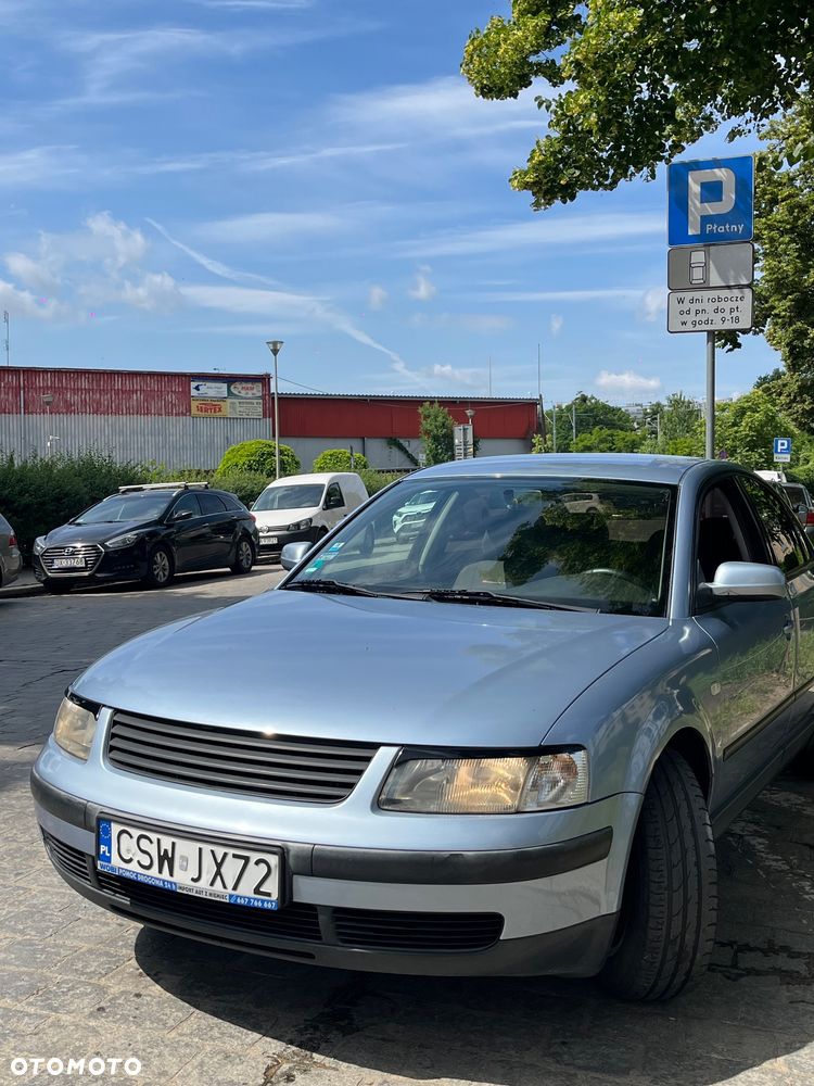 Volkswagen Passat 1.8 - 7