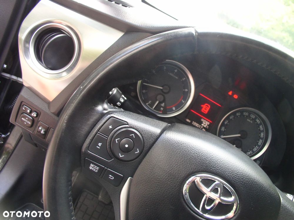 Toyota Auris 1.6 Valvematic Executive - 23