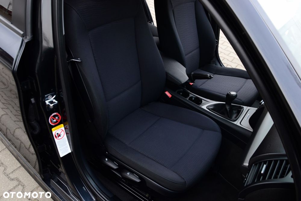 BMW Seria 1 - 26