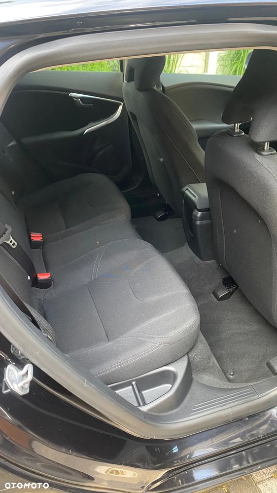 Volvo V40 D3 Momentum - 16