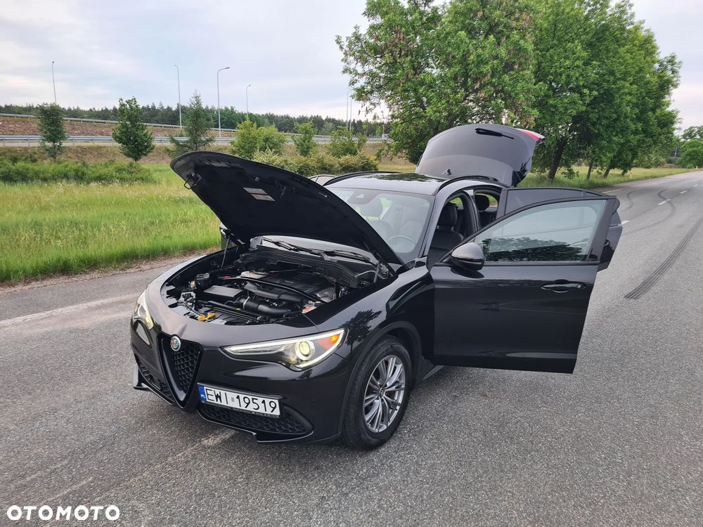 Alfa Romeo Stelvio 2.0 Turbo 16V AT8-Q4 Veloce - 22