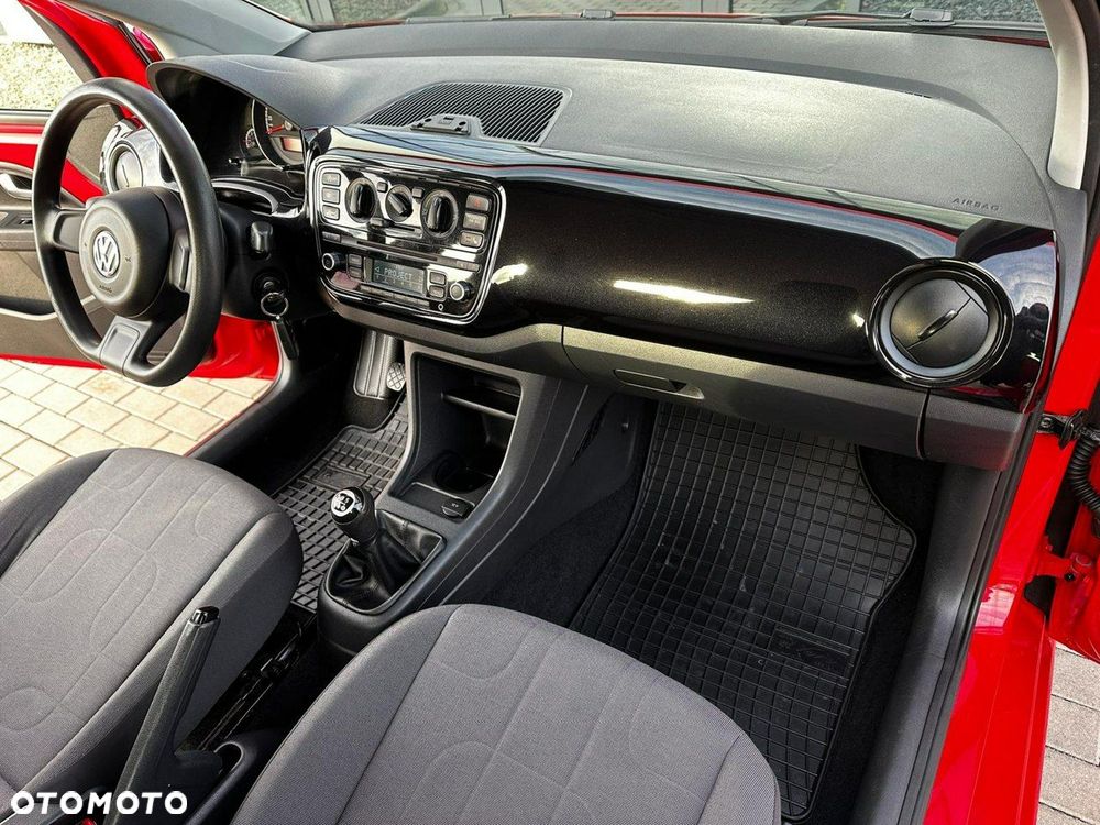 Volkswagen up! (BlueMotion Technology) move - 14