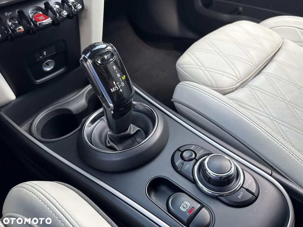 MINI John Cooper Works ALL4 sport - 16