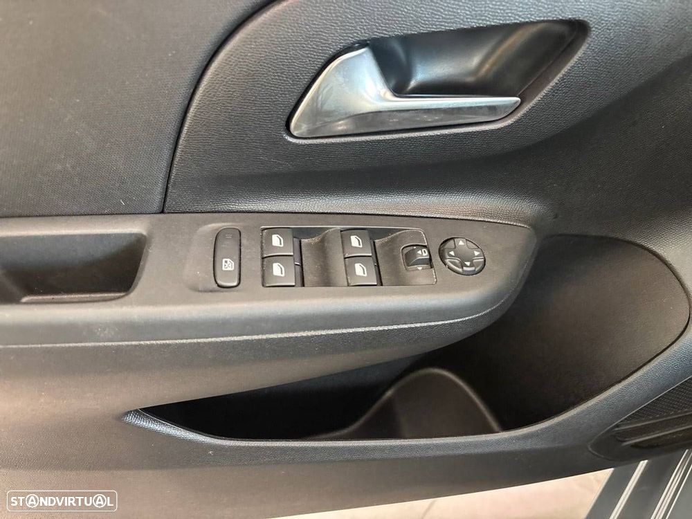 Opel Corsa 1.2 T Edition - 19