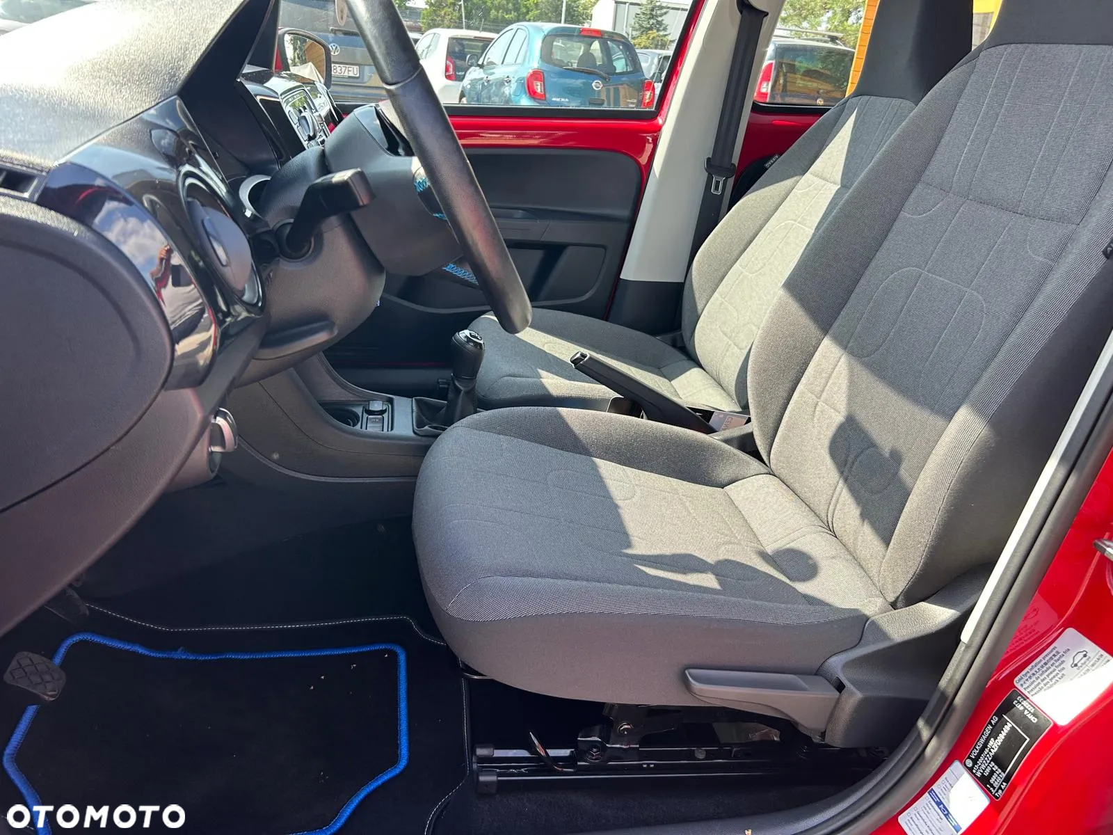 Volkswagen up! (BlueMotion Technology) take - 16