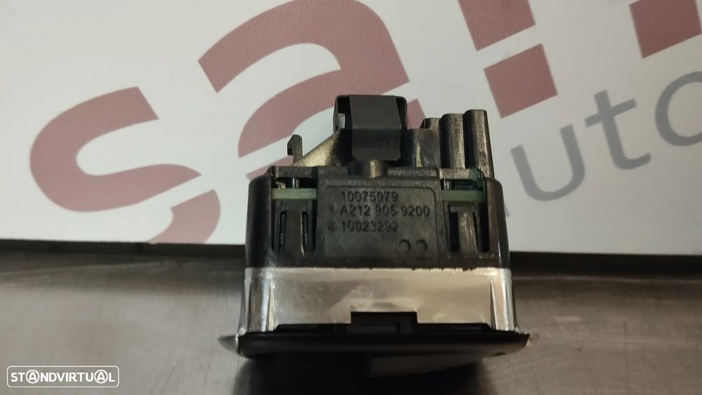 BOTÃO ABERTURA MALA MERCEDES CLASSE C / E W204 W212 REF. 10075079 A2129059200 10023292 - 2