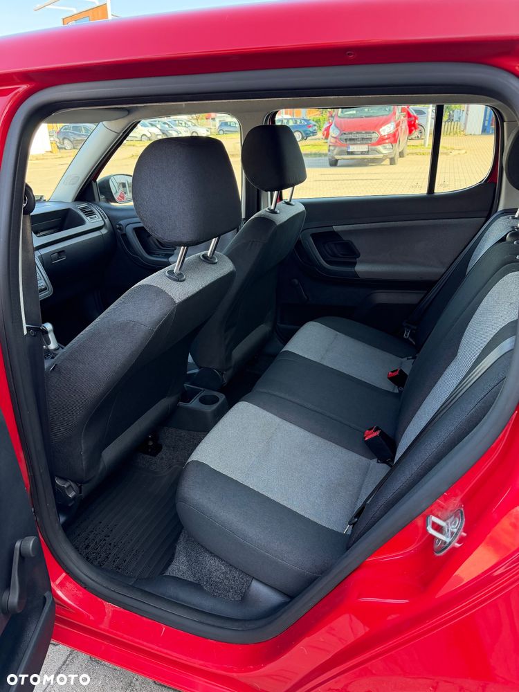 Skoda Fabia 1.6 16V Style - 8