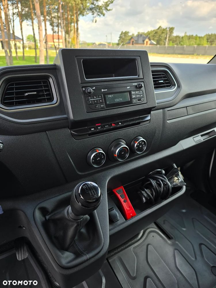 Renault MASTER 2,3 165 KM LAWETA POMOC DROGOWA LEDY TEMPOMAT - 18