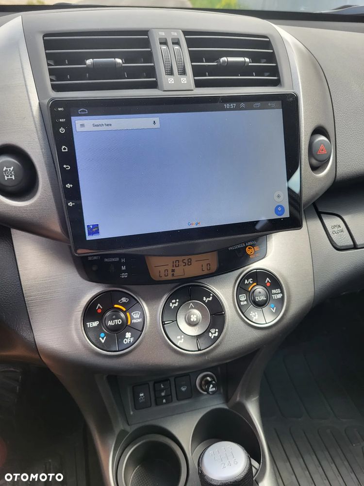 Toyota RAV4 2.0 VVT-i Premium - 11