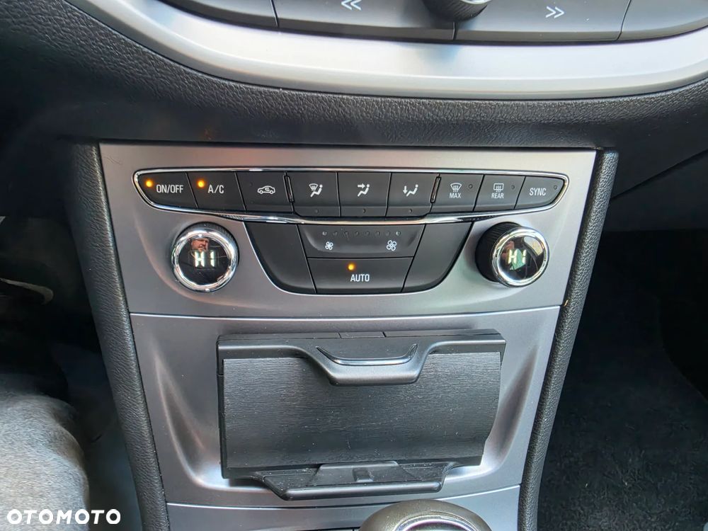 Opel Astra 1.4 Turbo Start/Stop Automatik Innovation - 20