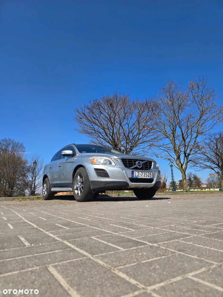Volvo XC 60 2.4D AWD Momentum - 27