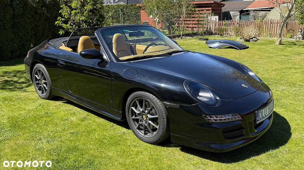 Porsche 911 Carrera - 11