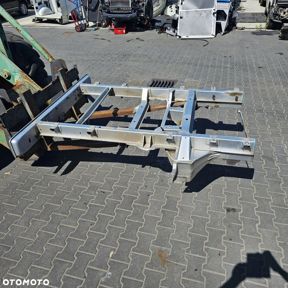 VW T6 DOKA rama ćwiartka - 2