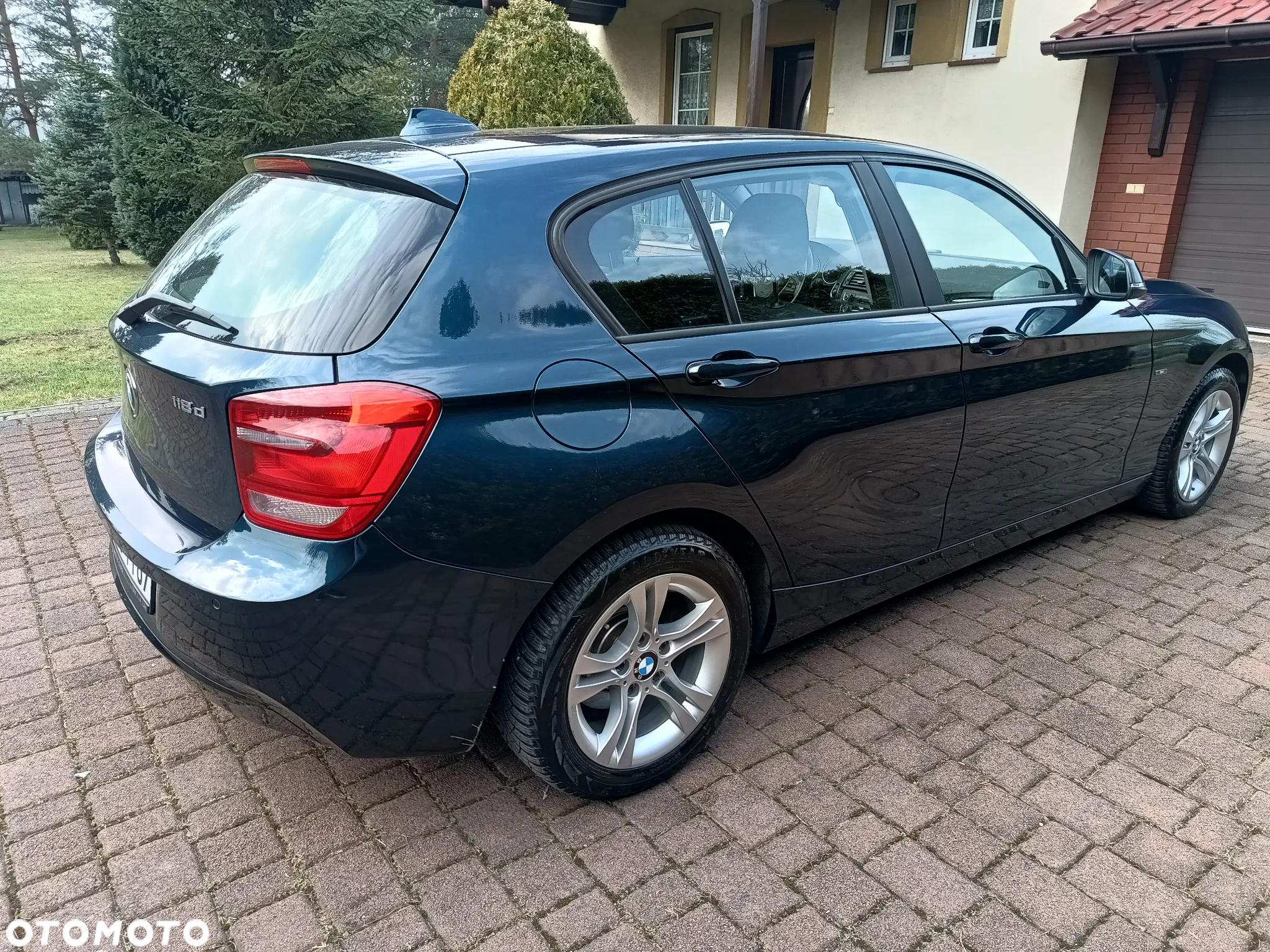 BMW Seria 1 - 30