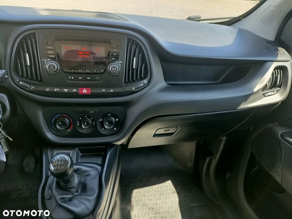 Fiat Doblo Chłodnia 95 KM 2 zasilania chłodni Niski Przebieg - 15