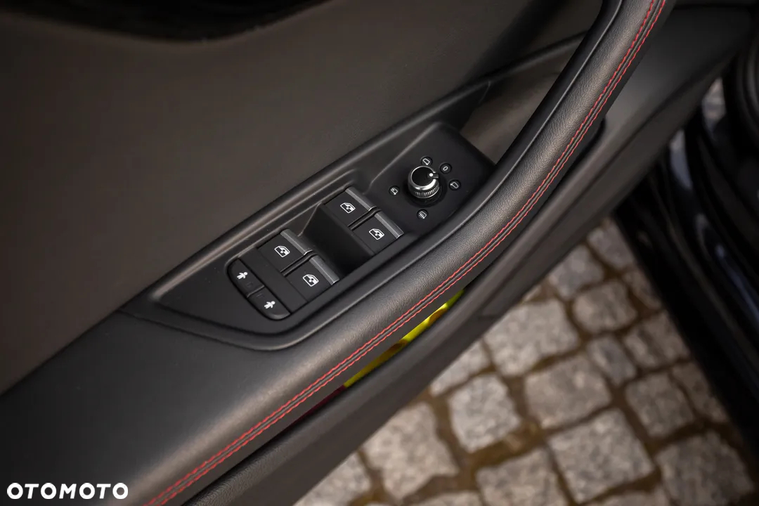 Audi A4 40 TDI Quattro S Line S tronic - 24