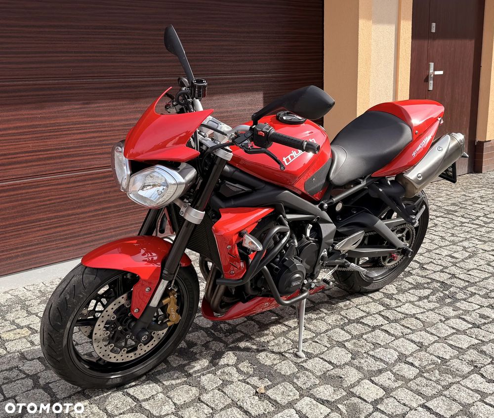 Triumph Street Triple - 10