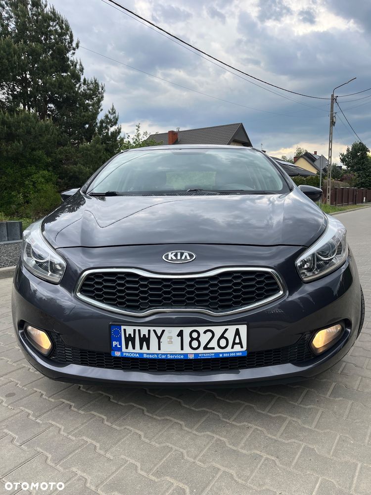 Kia Ceed 1.4 CVVT Attract plus - 4