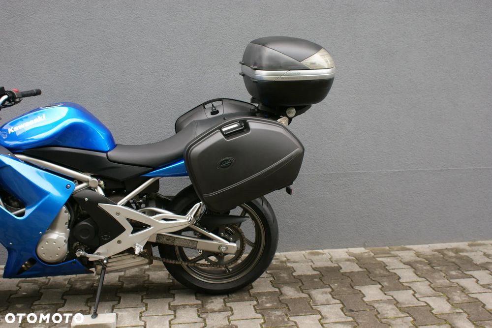 Kawasaki ER - 7