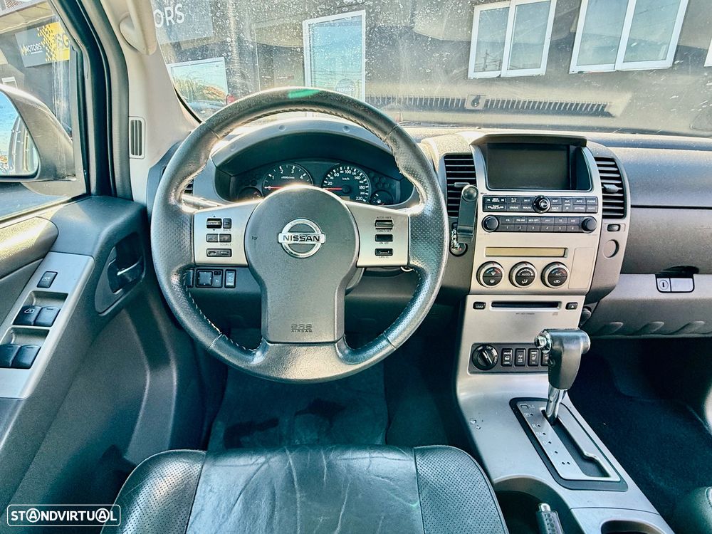 Nissan Navara 2.5 dCi CD LE Prem.+BDT AT - 15