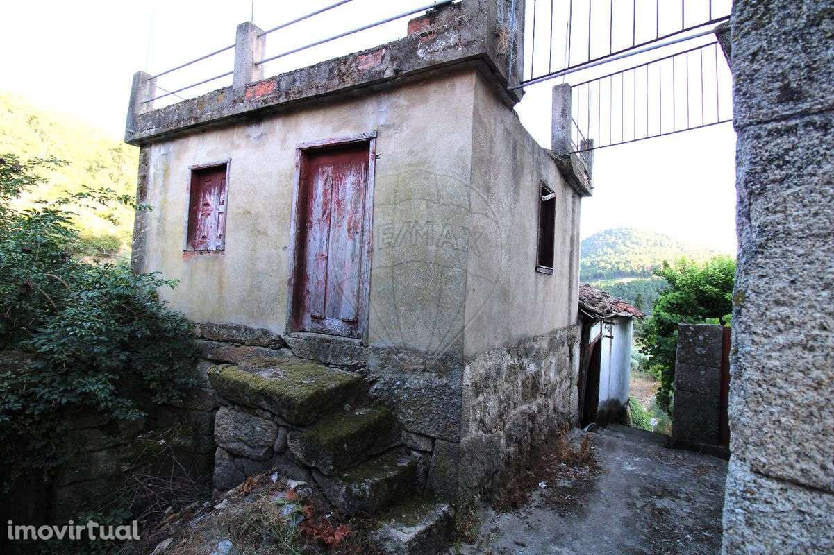 Moradia T2 para venda - Grande imagem: 3/9