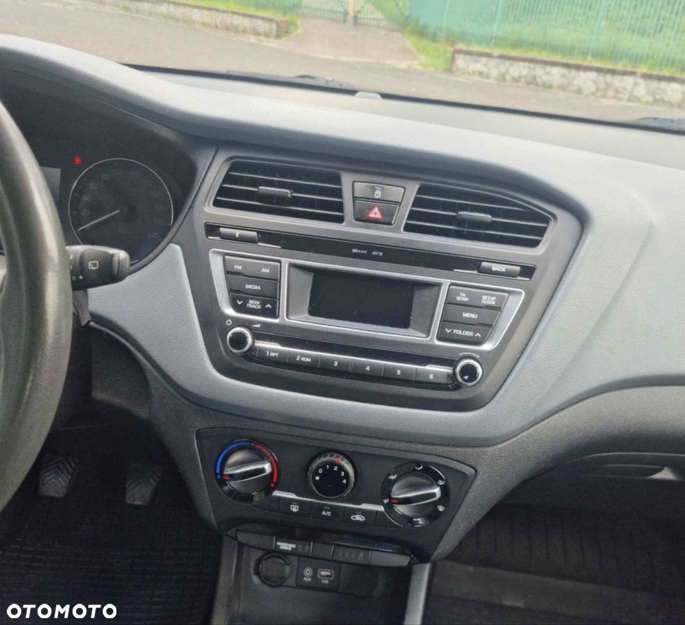 Hyundai i20 - 3