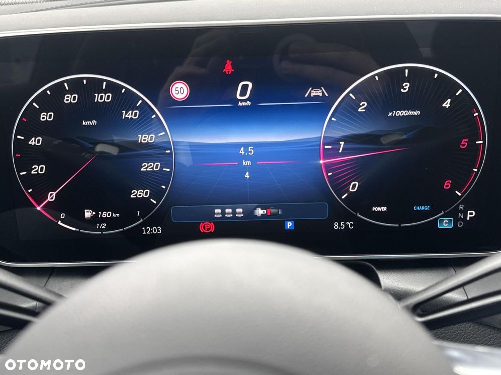 Mercedes-Benz GLC - 24