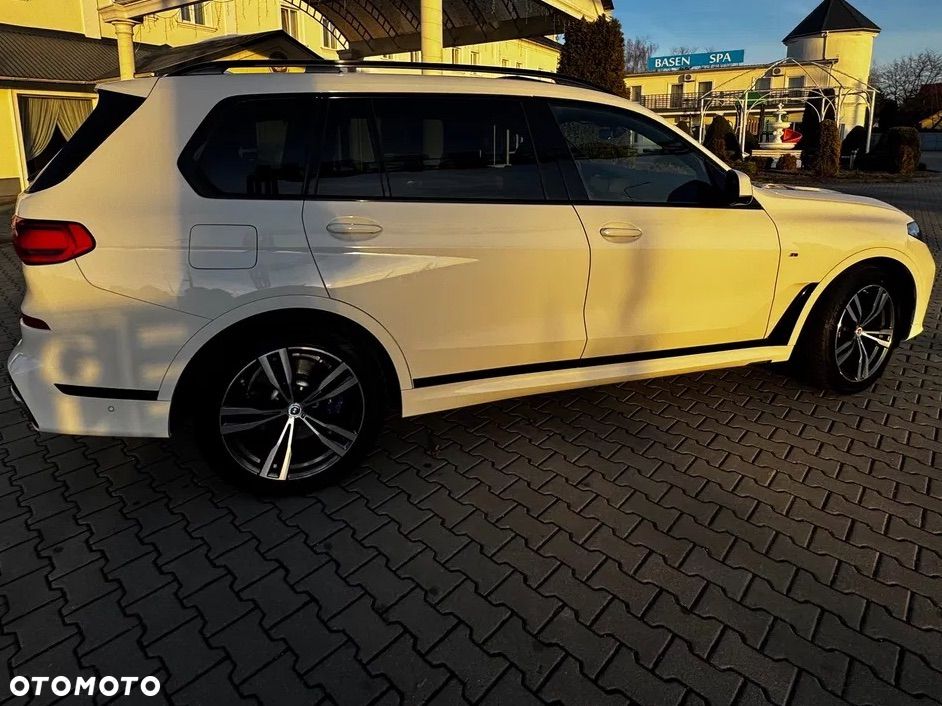BMW X7 - 9