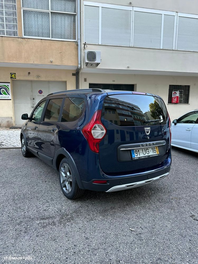 Dacia Lodgy 1.5 dCi Stepway 7L - 1