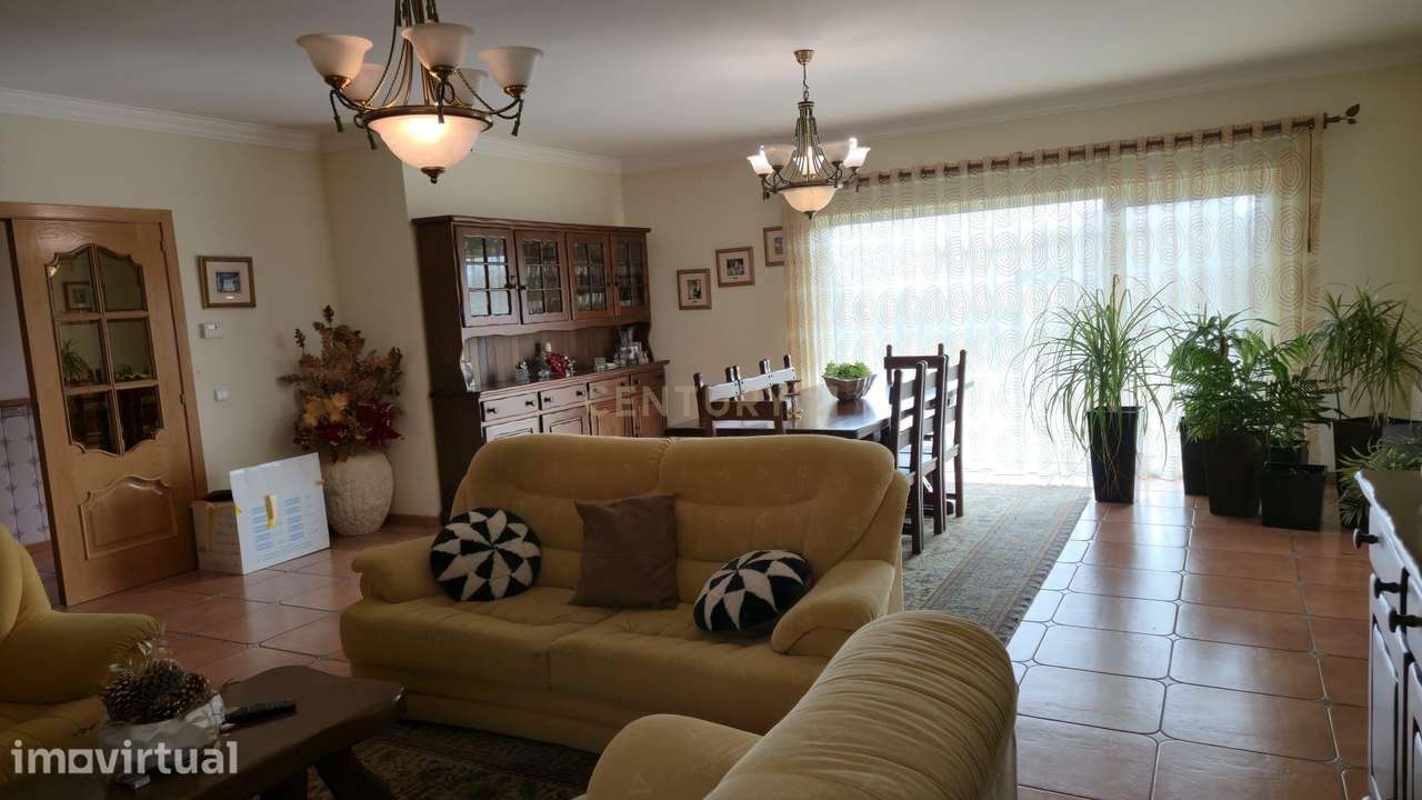 Moradia isolada T4 em Rio de Loba - Grande imagem: 2/25