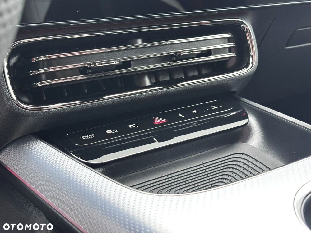 Mercedes-Benz CLA 200 mHEV 8G-DCT - 14