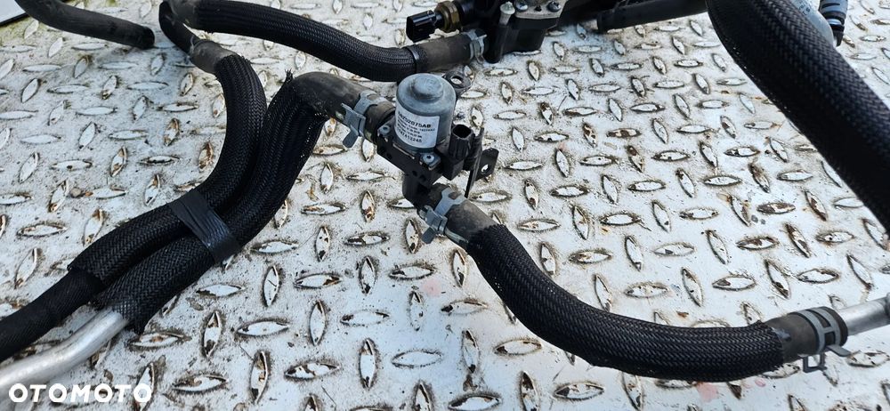 Dodge Durango III LIFT 2017- 3.6 V6 Przewód wody z całego silnika do skrzyni  Rura Wąż Magistrala wody Chłodnica spalin EGR 05281255AI Dodatkowa pompka wody 68252075AB Podstawa filtra oleju chłodniczka 6790424411 - 13