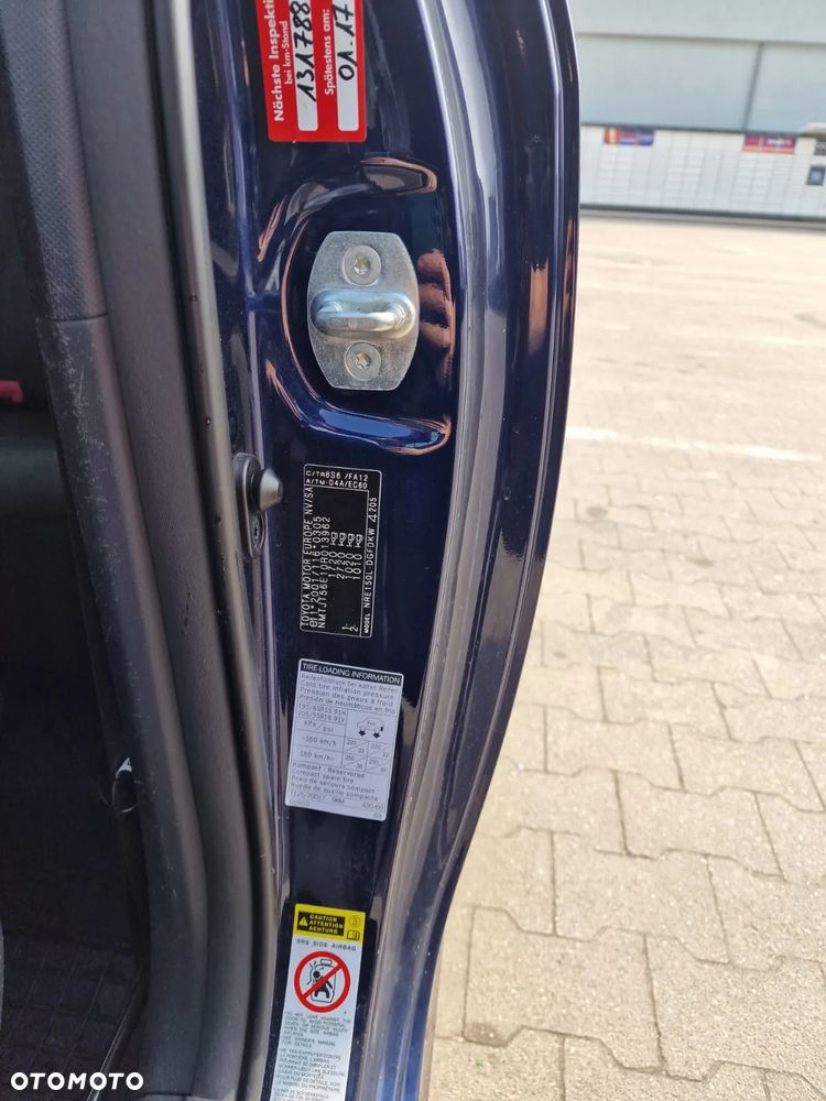 Toyota Auris 1.33 VVT-i Terra - 15